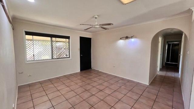 64 Second Avenue, QLD 4132