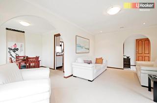 Lounge Room (2011-01-28)
