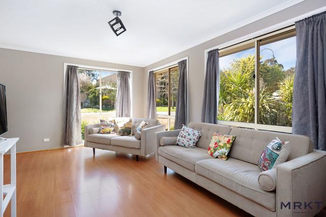 25 Samuels Crescent, ACT 2913
