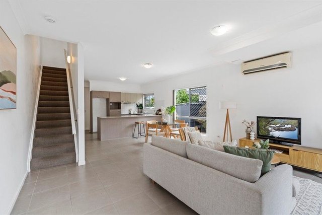 3/115 Hansen Street, QLD 4105