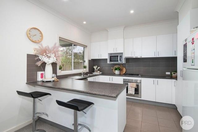 2/121 Lexton Street, VIC 3350