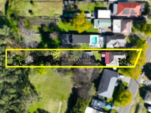 4 Ladbury Avenue, NSW 2750