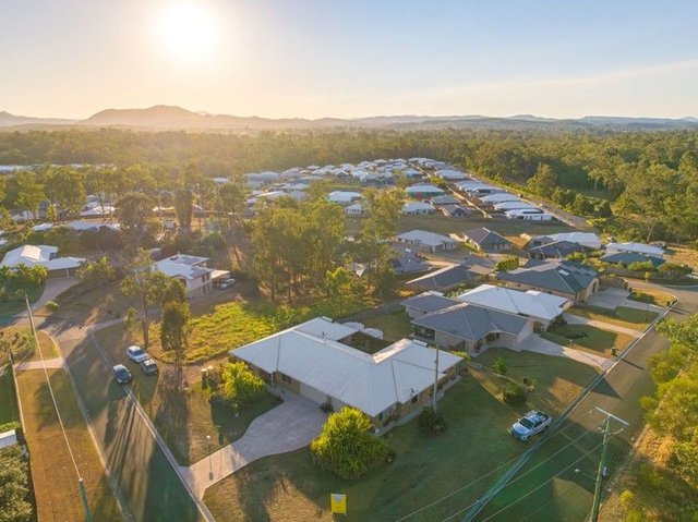 2 Rosewood Court, QLD 4570