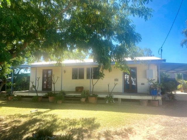 101 Cork Street, QLD 4735