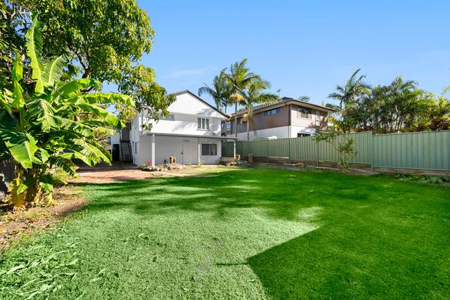 26 Curfew Street, QLD 4122