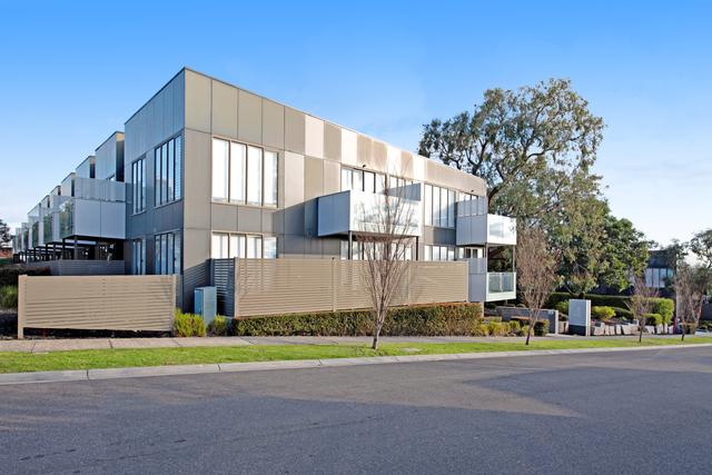 15/4 Yarra Bing Cres, VIC 3125