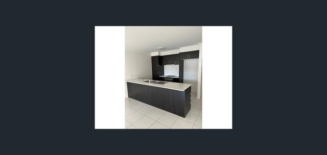 1/98 Johnston St, QLD 4300