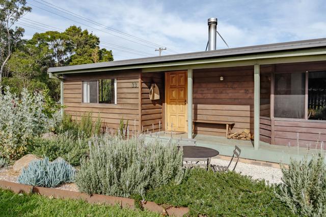 33 Myrtle Street, NSW 2538