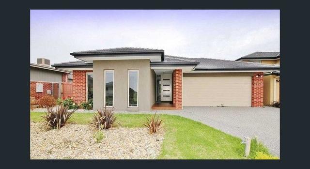 4 Clinton Drive, VIC 3173