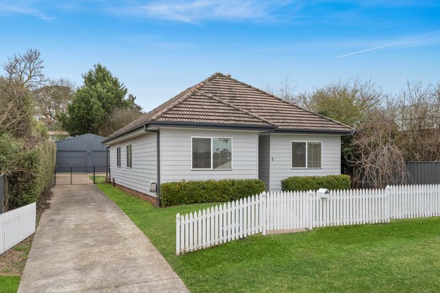 8 Oram Street, NSW 2583