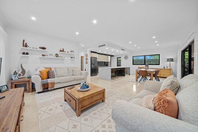 2/13 Wynflo Street, QLD 4215