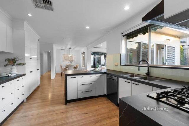 2 Clovelly Court, VIC 3149