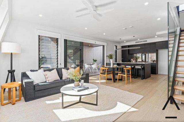 2/9 Webb Street, NSW 2250