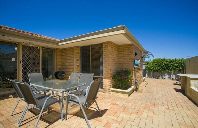 4/100 Royal Street, WA 6060