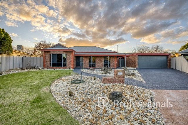 8 Andamifi Court, VIC 3500