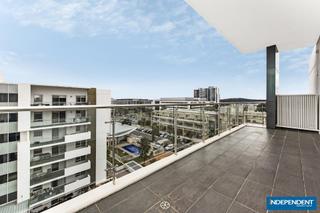 Balcony (2017-08-22)