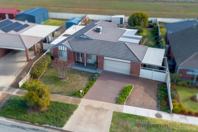 34 Pell Crescent, VIC 3629