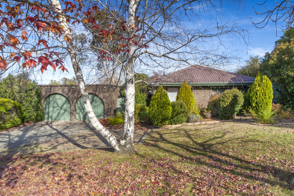 6 Saville Close, Melba ACT 2615 Allhomes