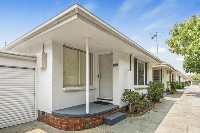 2/38 Warrigal Road, VIC 3195