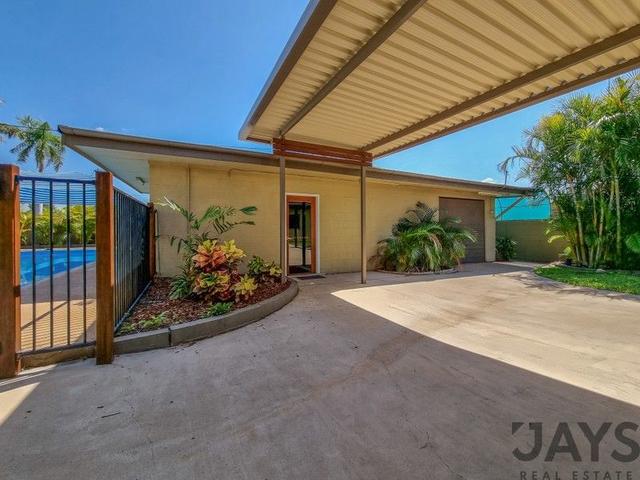 8 Clarke Street, QLD 4825