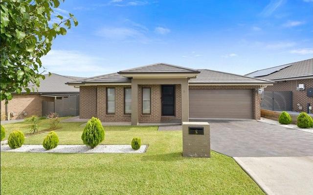 5 Holdsworth Street, NSW 2570