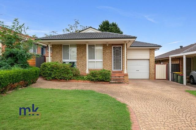 6 Holman Place, NSW 2560