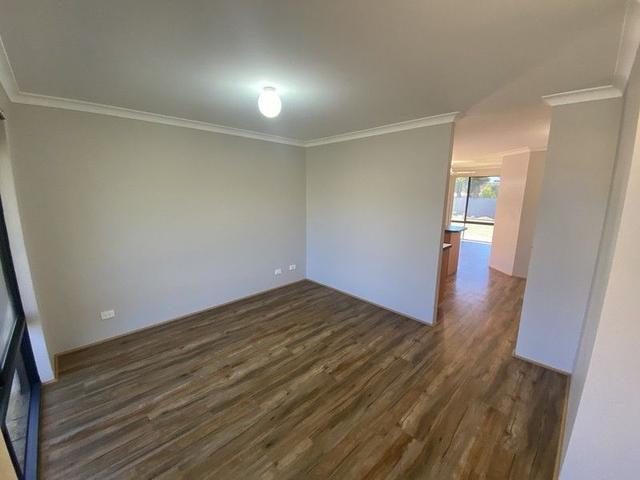 11 Beefwood Street., WA 6031