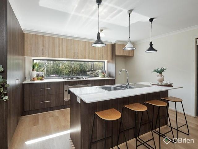 4 Waterford Court, VIC 3818