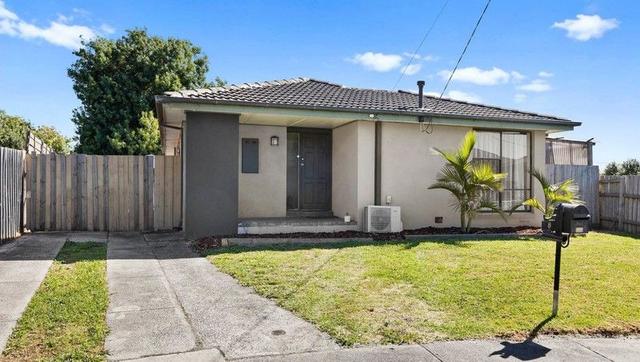8 Ladava  Court, VIC 3915