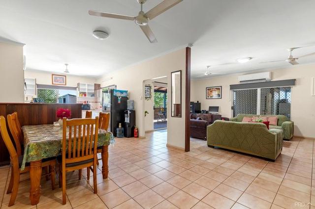 5 Manado Court, WA 6726