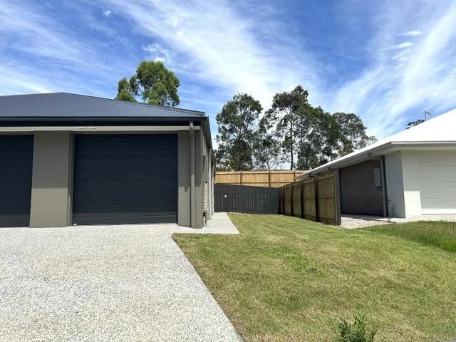 2/130 Pierro Place, QLD 4133