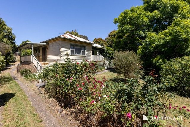 9 Ridge Road, VIC 3757