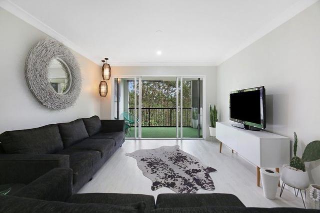E11/1 Great Hall Drive, QLD 4220