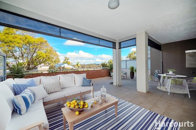 15/10 Roebuck Drive, WA 6152