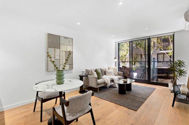 111/22 Barkly Street, VIC 3057