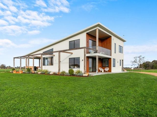 99 Inverbroom Road, VIC 3862