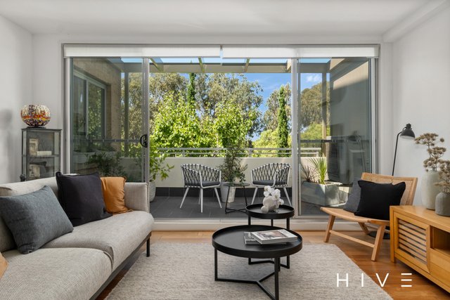 25/36 Canberra Avenue, ACT 2603