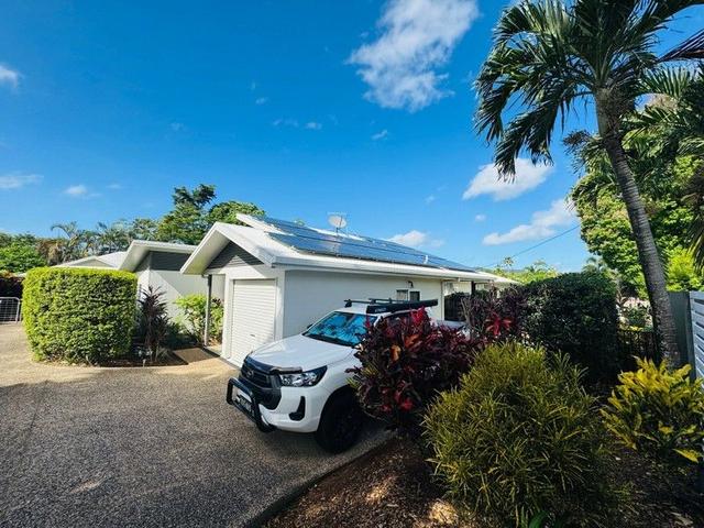 1/20 Seaview St, QLD 4852