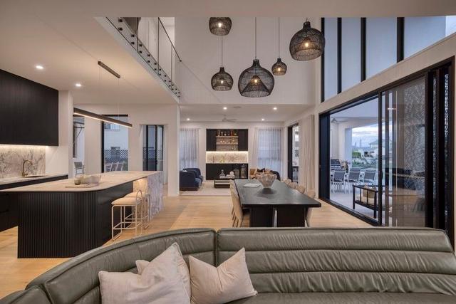 21 Sacha Place, QLD 4211