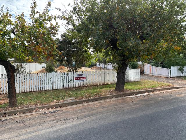 8 Webb Street, NSW 2870