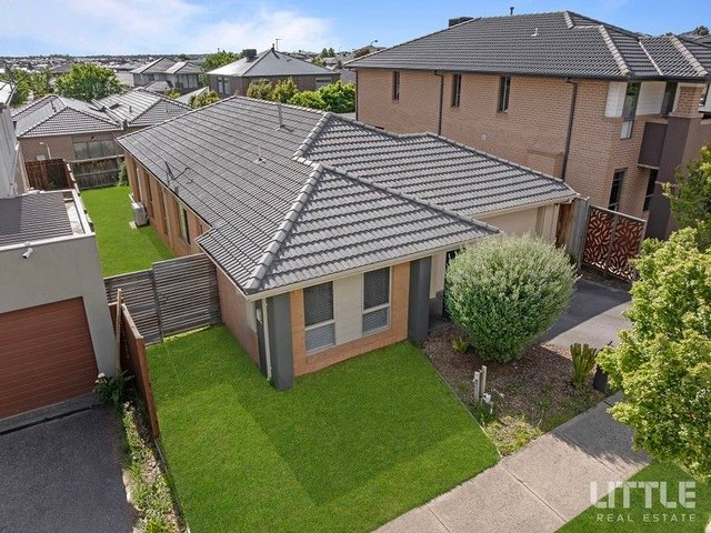 8 Barley Crescent, VIC 3978