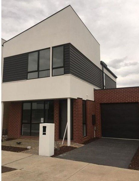 43 Oakden Cr, VIC 3021