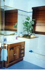 Bathroom (2004-10-26)