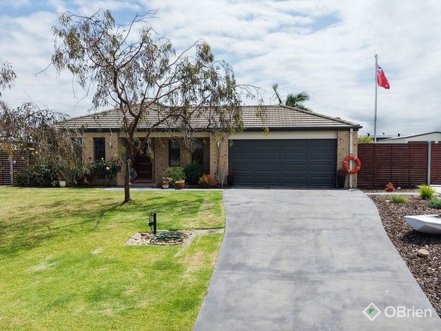 5 Riviera Close, VIC 3880