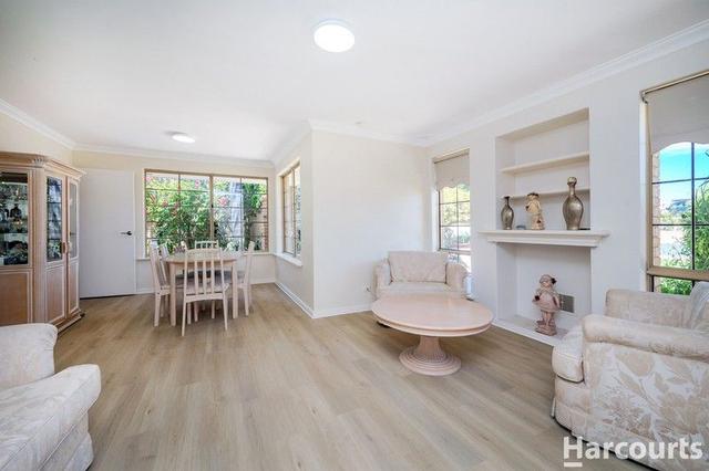 2 Ballantrae Court, WA 6026