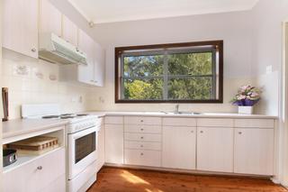 Kitchen23 Acacia Avenue Gwynneville