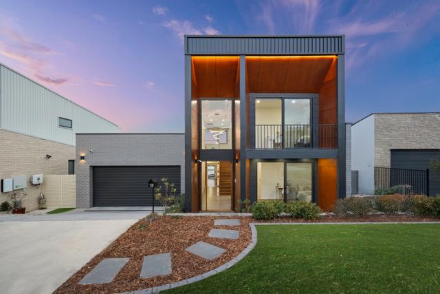 18 Freebury Street, ACT 2611
