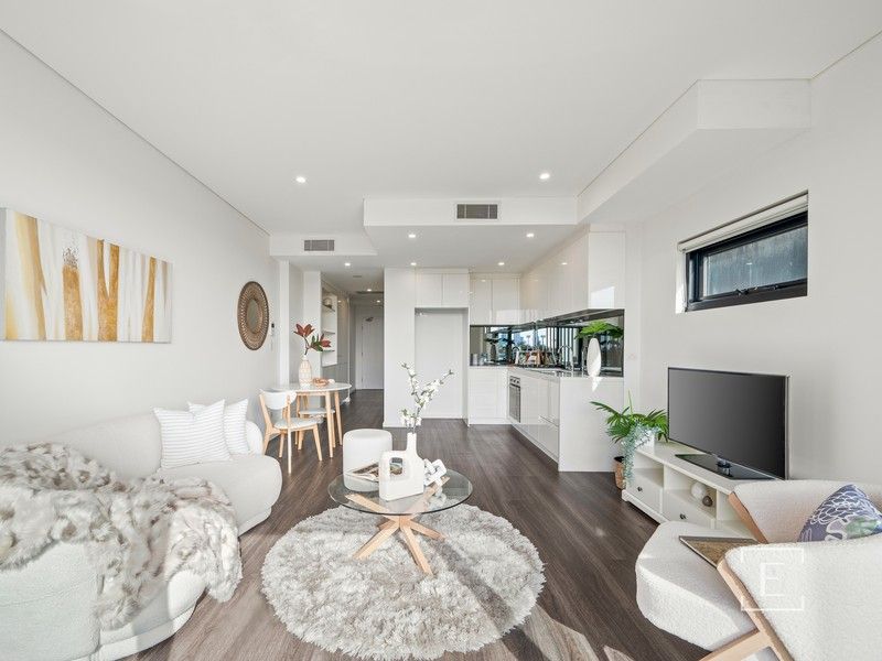 https://images.allhomes.com.au/property/photo/52cef35a3d9719e7f4f9e48194f4c587_hd.jpg