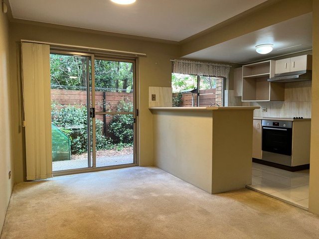 102 Crimea Road, NSW 2122