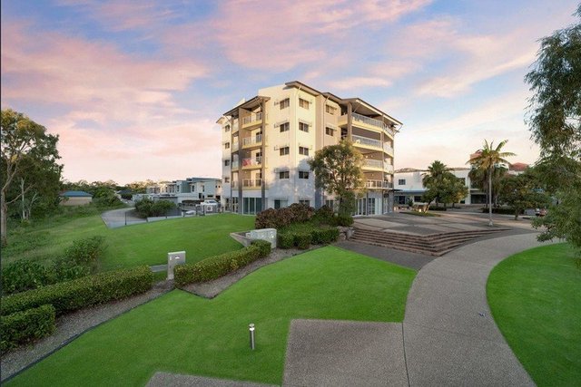 15/237-239 Riverside Boulevard, QLD 4814